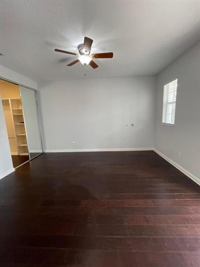 Building Photo - 3264 W Community Dr