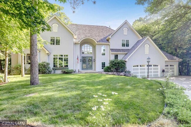 Building Photo - 14888 Pondview Cir