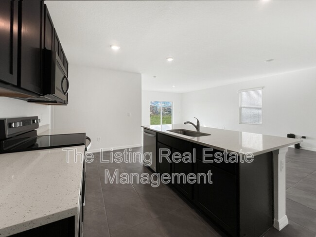 Building Photo - 33314 Darley Dl Trl