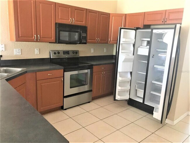 Building Photo - 3480 Hawkin Dr