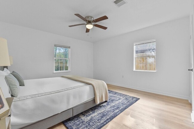 Building Photo - BEAUTIFUL HOME IN HOUSTON. MOVE IN READY!.