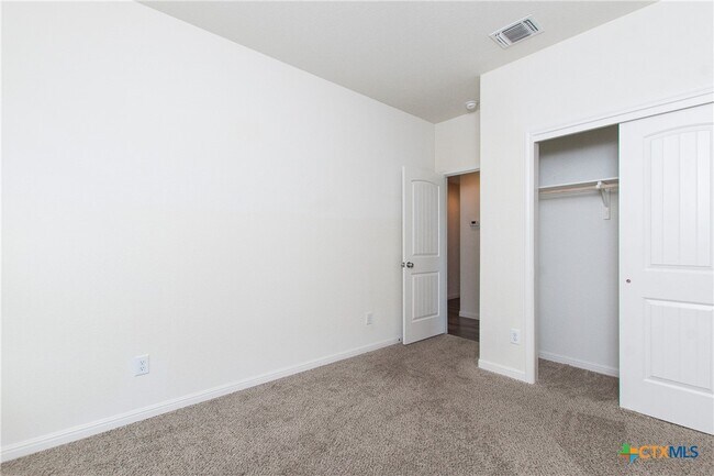 Building Photo - 6700 Catherine Dr