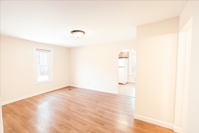 Building Photo - 1324 E Ganson St