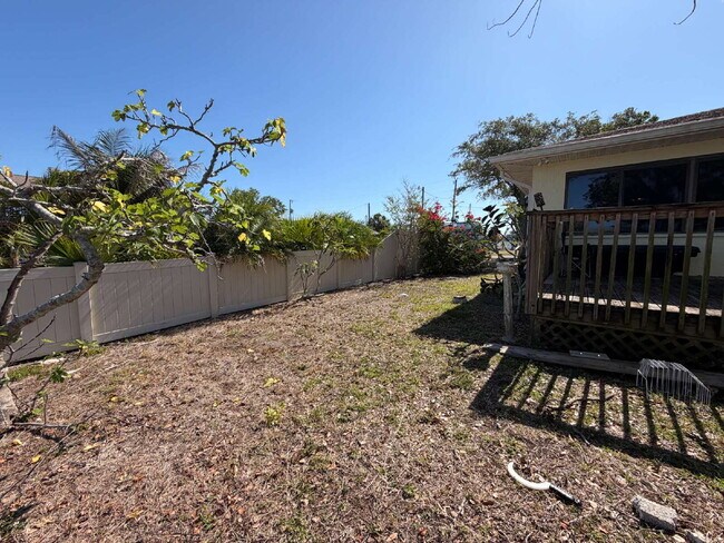 Building Photo - "Waterfront Home with Dock! 3-Bedroom Oasis with 2 Baths and 1,800 Sq Ft of Comfort in Hudson, FL!"