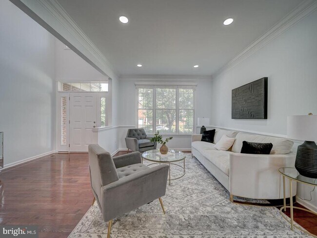 Building Photo - 43320 Barnstead Dr