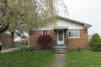Building Photo - 30467 Townley Ave