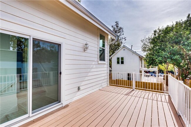 Building Photo - 1907 E 17th St