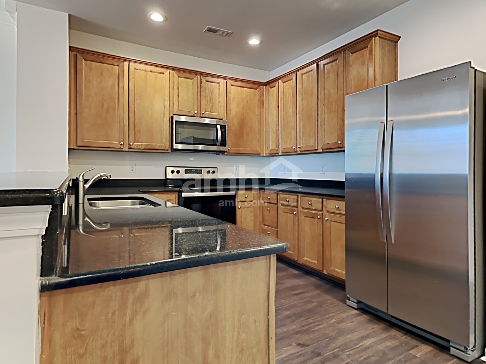 Building Photo - 121 Hyrne Dr