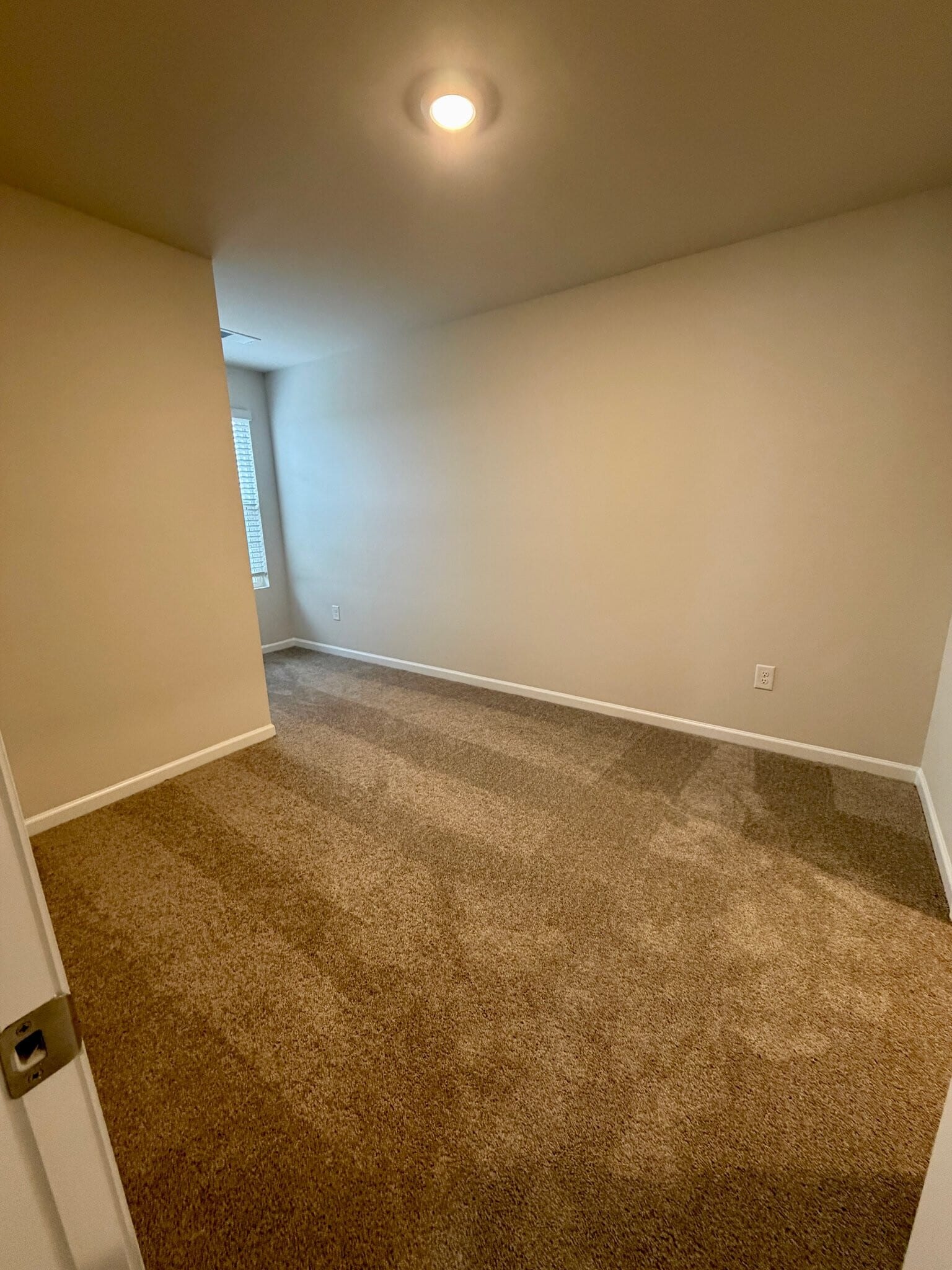 Building Photo - 401 Mopar Ln