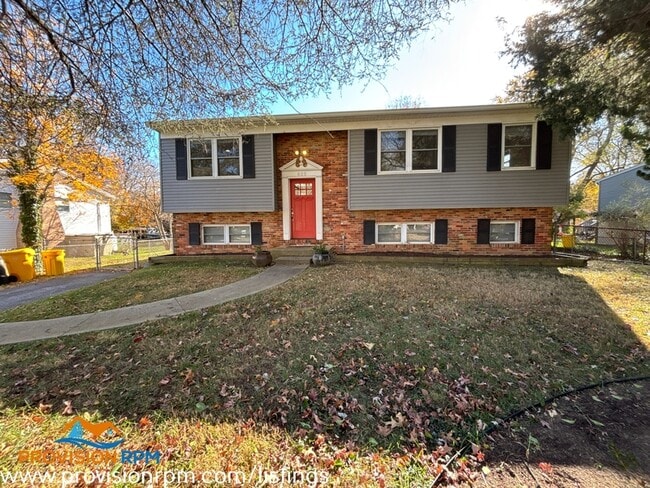 Building Photo - 625 Edwards Rd