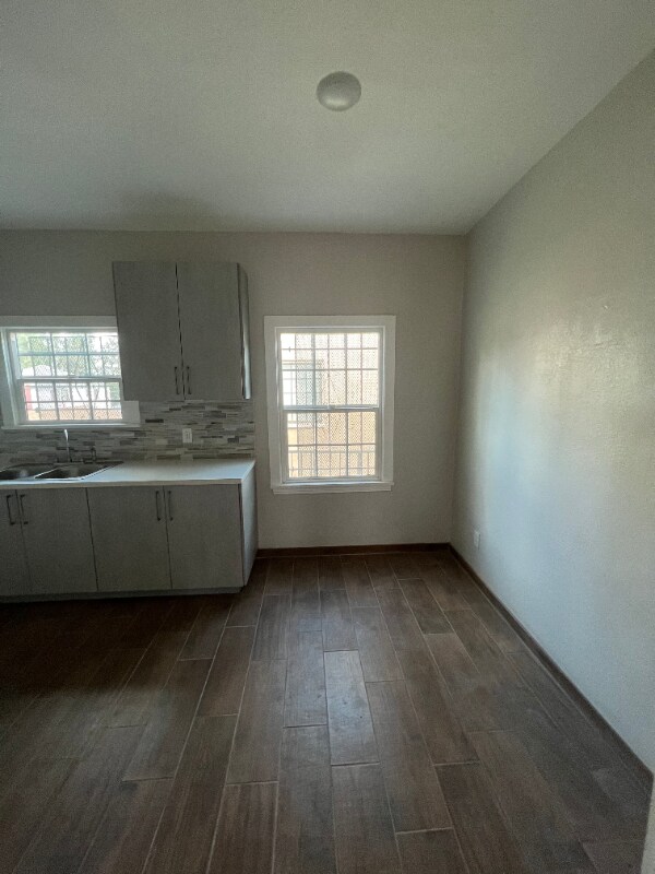 Building Photo - 4145 Garthwaite Ave