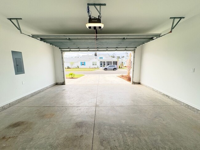 Building Photo - Welcome to Margaritaville 55 + Community