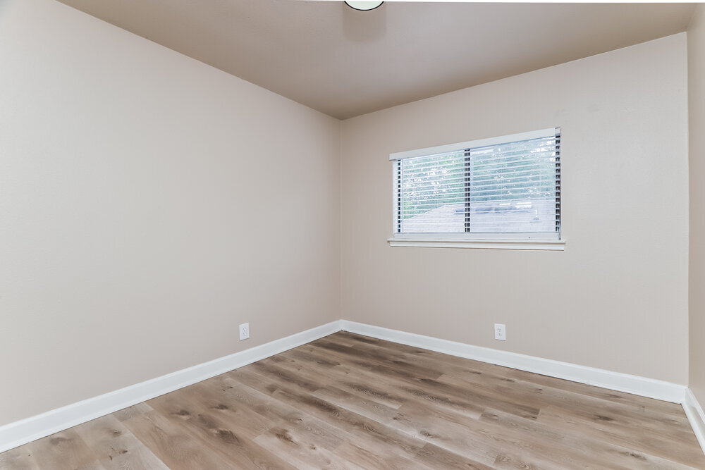 Building Photo - 8106 Hoovers Bend