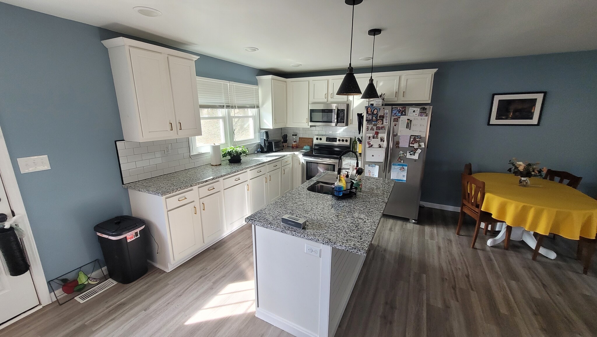 Building Photo - 400 N Third Ave