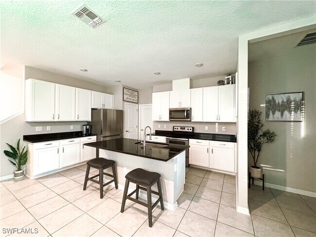 Building Photo - 11524 Woodleaf Dr