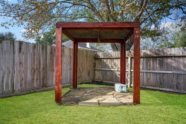 Building Photo - 20431 Fairfield Park Way