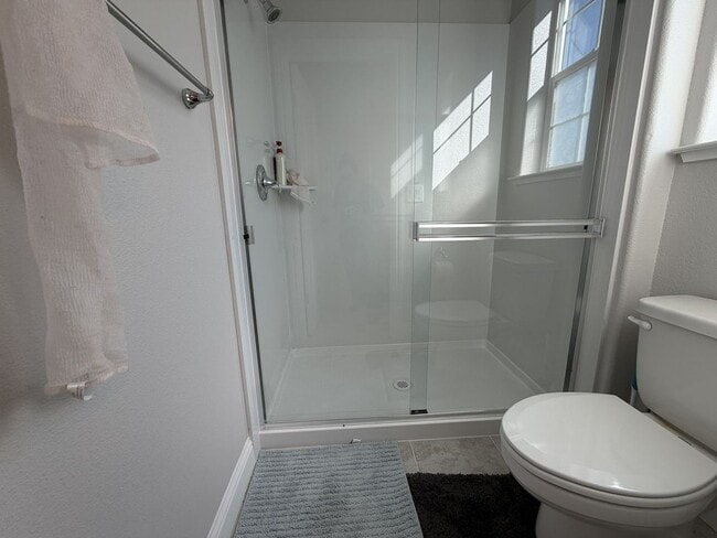 Building Photo - Beautiful 5 bedroom, 4 bathroom 2 story home in Rancho Cordova!!!