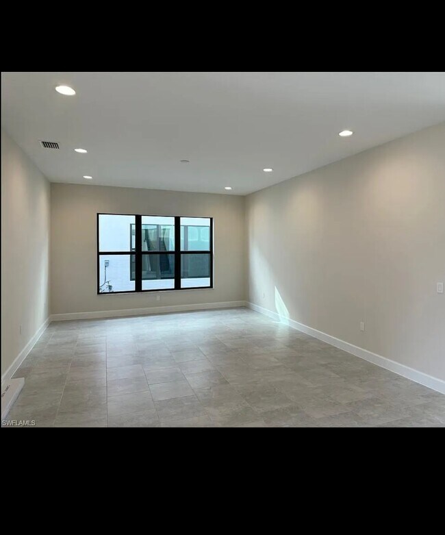 Building Photo - 20440 Fair Oak Ln
