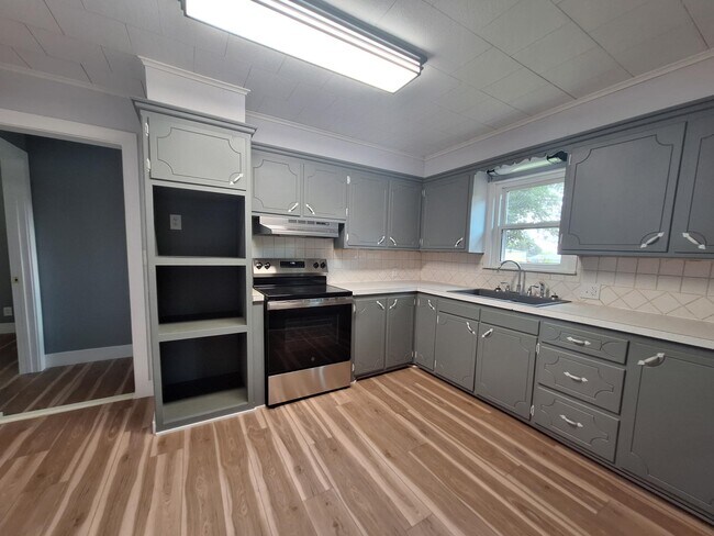 Building Photo - 3405 N Redlands Rd
