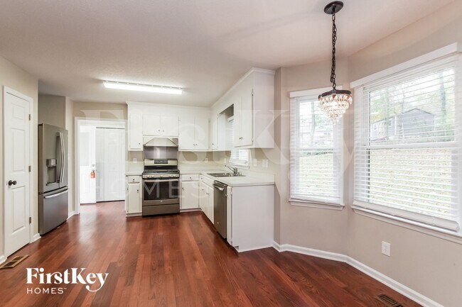 Building Photo - 145 Antelope Dr