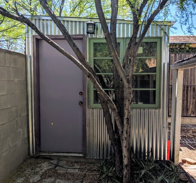 Building Photo - 408 E Geronimo Bluff Loop