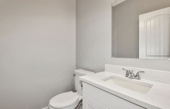 Building Photo - 4441 E 45th St N