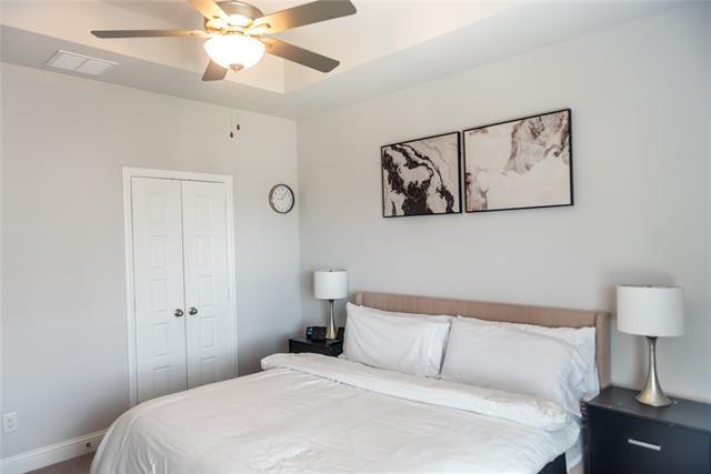 Building Photo - 2216 Palomino St