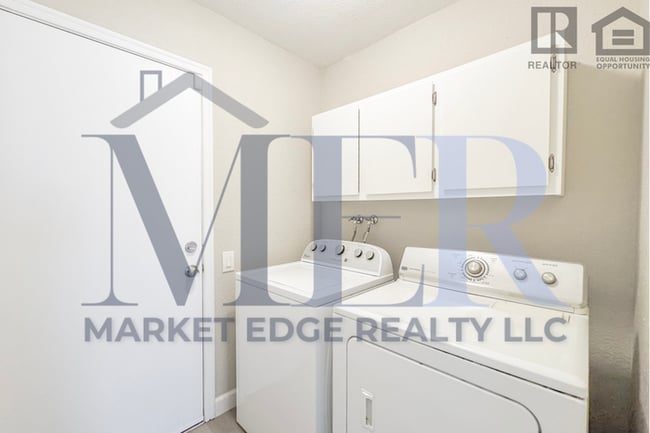 Building Photo - 3Bed/2Bath Home at 7th Ave/Union Hills! $2...