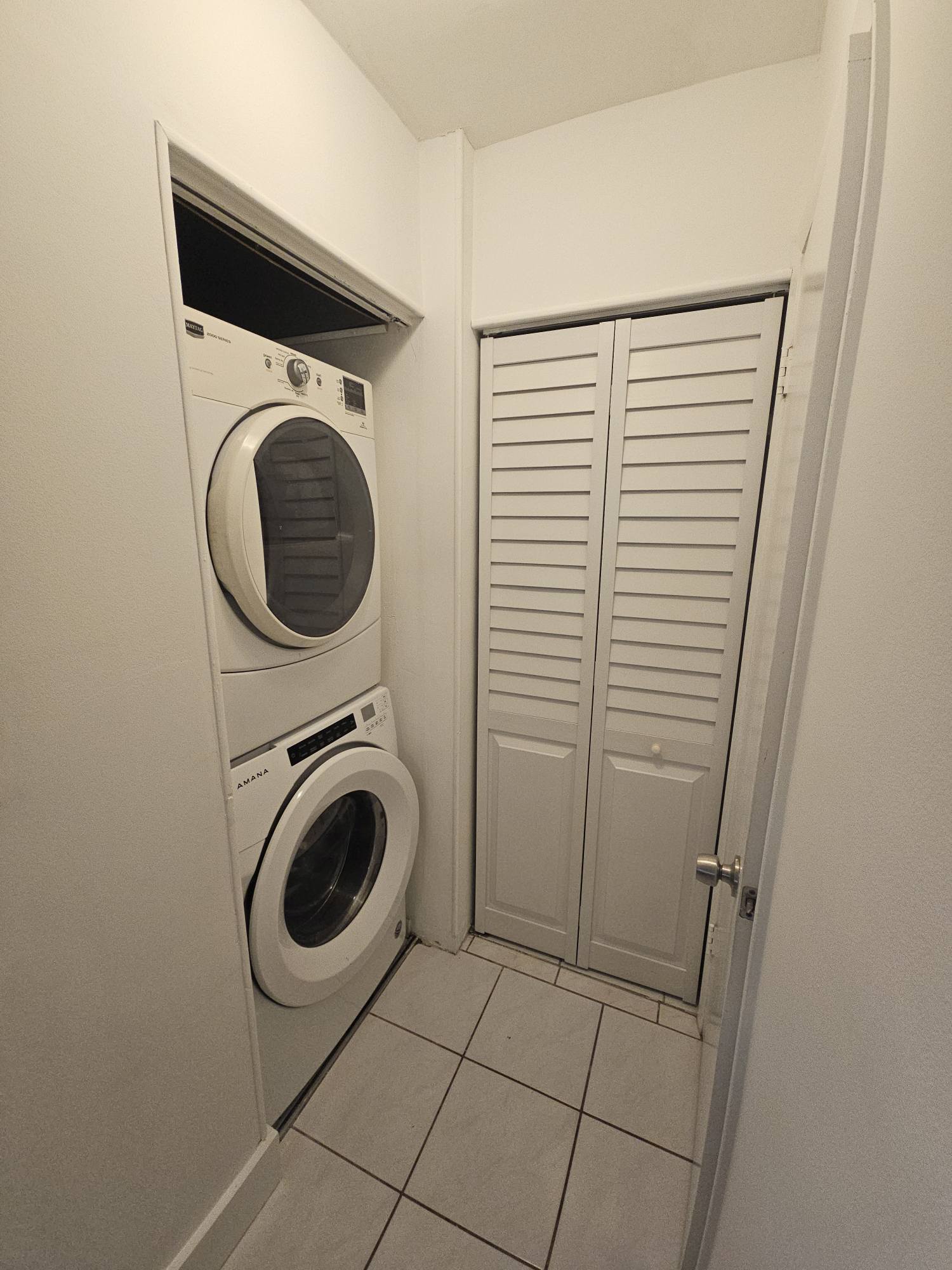 Building Photo - 2925 Belmont Ln