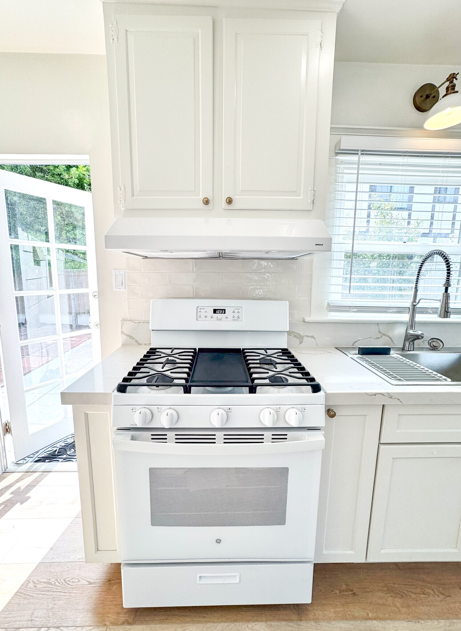 Building Photo - 108 Beryl St