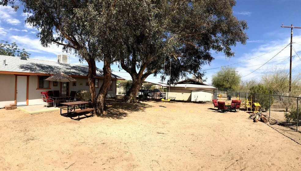 Building Photo - 73829 S Slope Dr