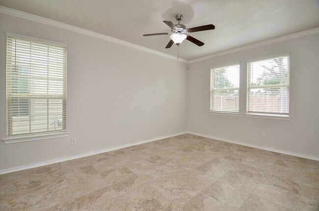 Building Photo - 6458 Calgary Woods Ln