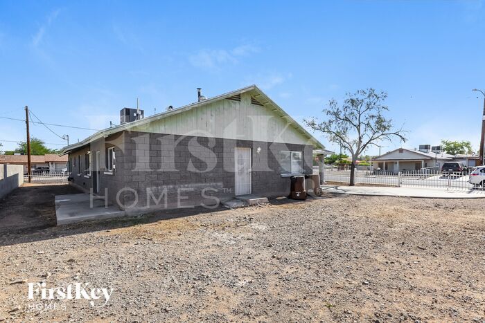Building Photo - 11740 N 80th Dr