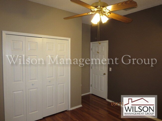 Building Photo - 3 br, 2 bath House - 2942 Oak Hammock Court