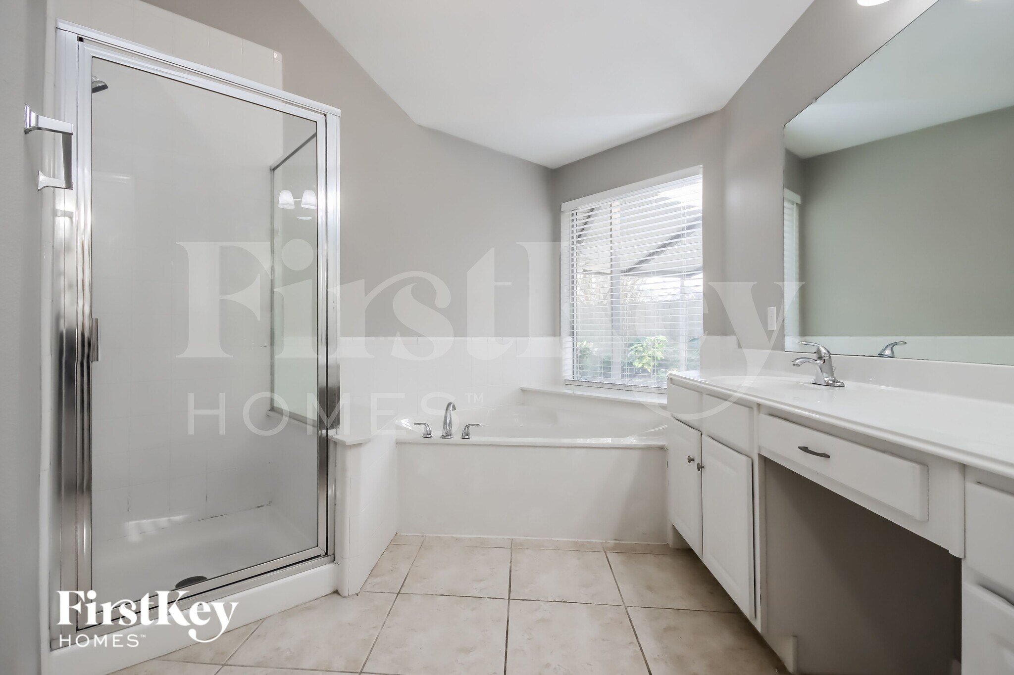 Building Photo - 18015 Still Springs Ct