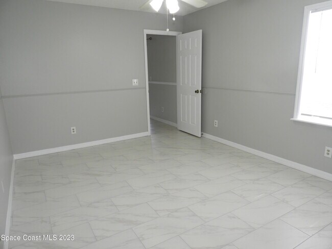 Building Photo - 1904 Brookside St NE