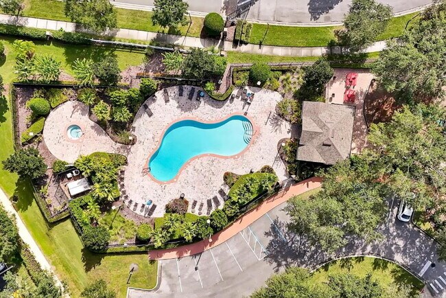 Building Photo - "Stunning 3BR Orlando Home with Private Screened Pool, Spa & Spacious Living Areas"