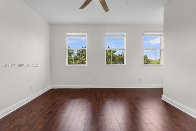 Building Photo - 936 SW 147th Ave