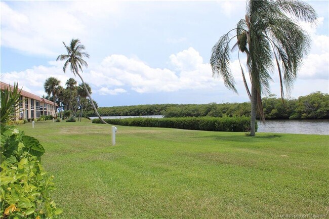 Building Photo - 2600 S Kanner Hwy