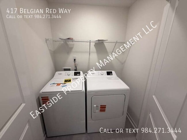 Building Photo - 417 Belgian Red Wy