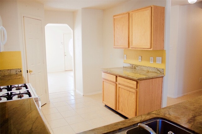 Building Photo - 10402 Kinsdale Crossing Ln