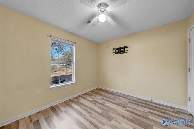 Building Photo - 316 Buffalo Creek Dr
