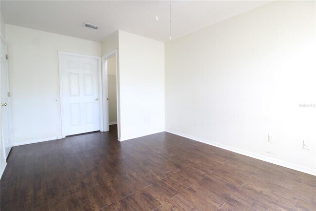 Building Photo - 4348 S Kirkman Rd