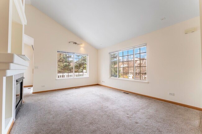 Building Photo - 61 Cantal Ct