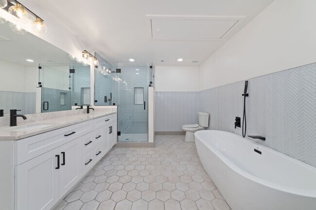 Building Photo - 11931 S Red Cedar Cir