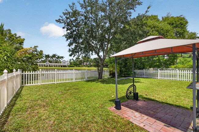 Building Photo - 1204 Oakwater Dr