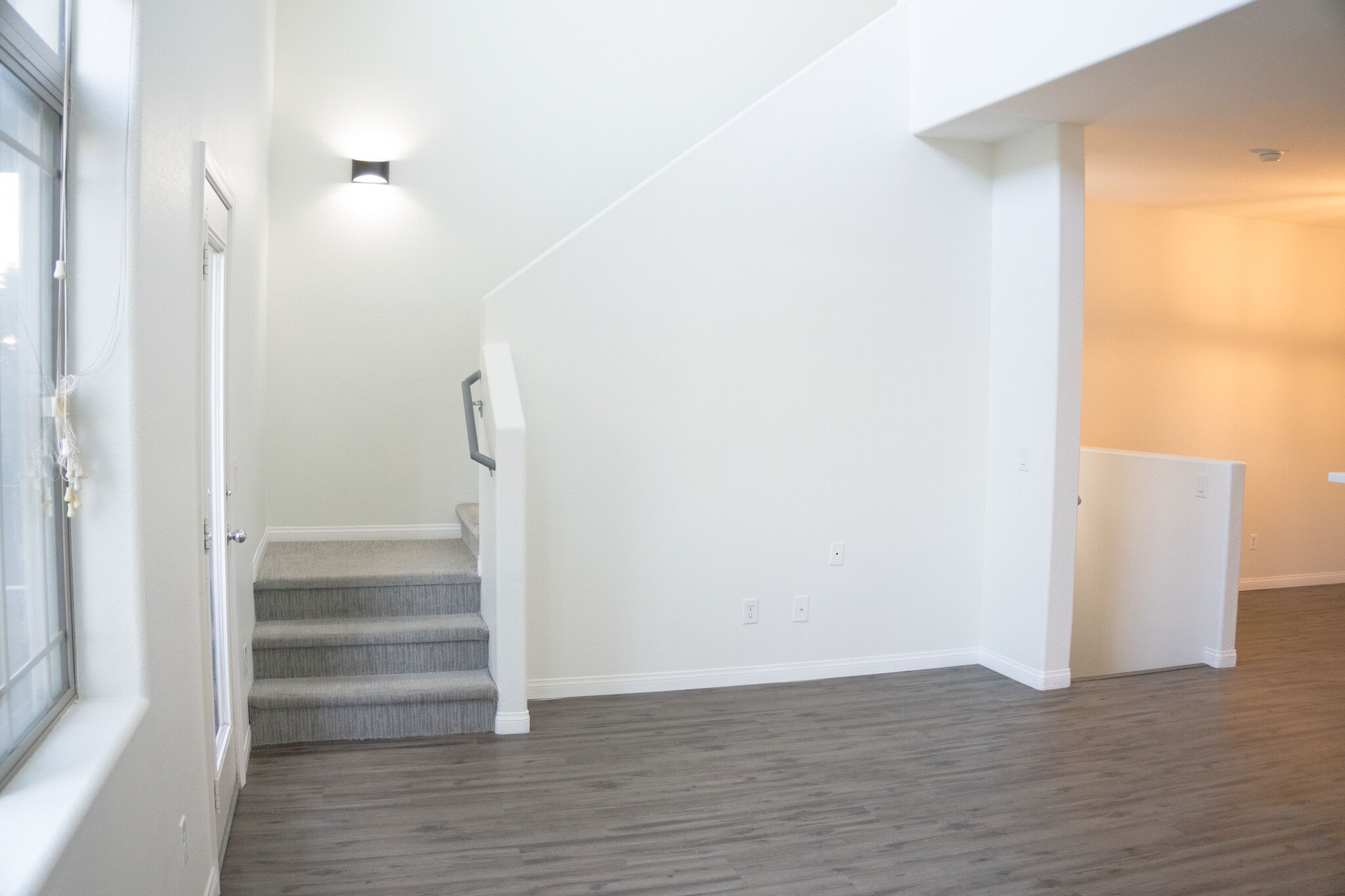 Building Photo - 900 S 94th St