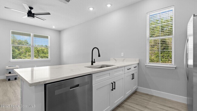 Building Photo - 4345 Barna Ave