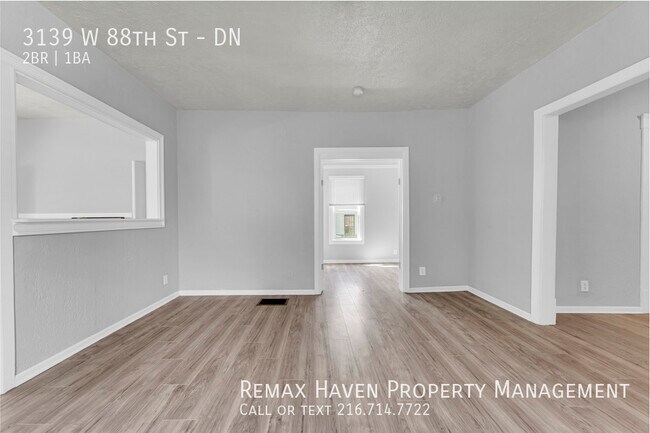 Building Photo - 3139 W 88th St
