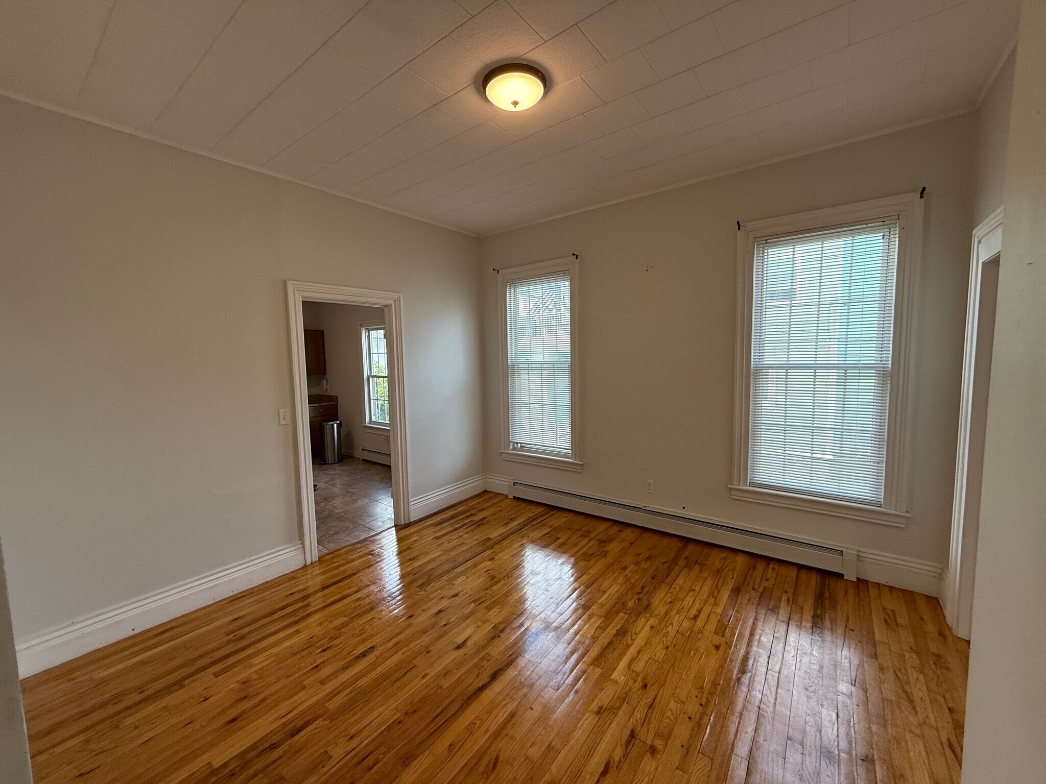 Living room - 22 Tracy Ave